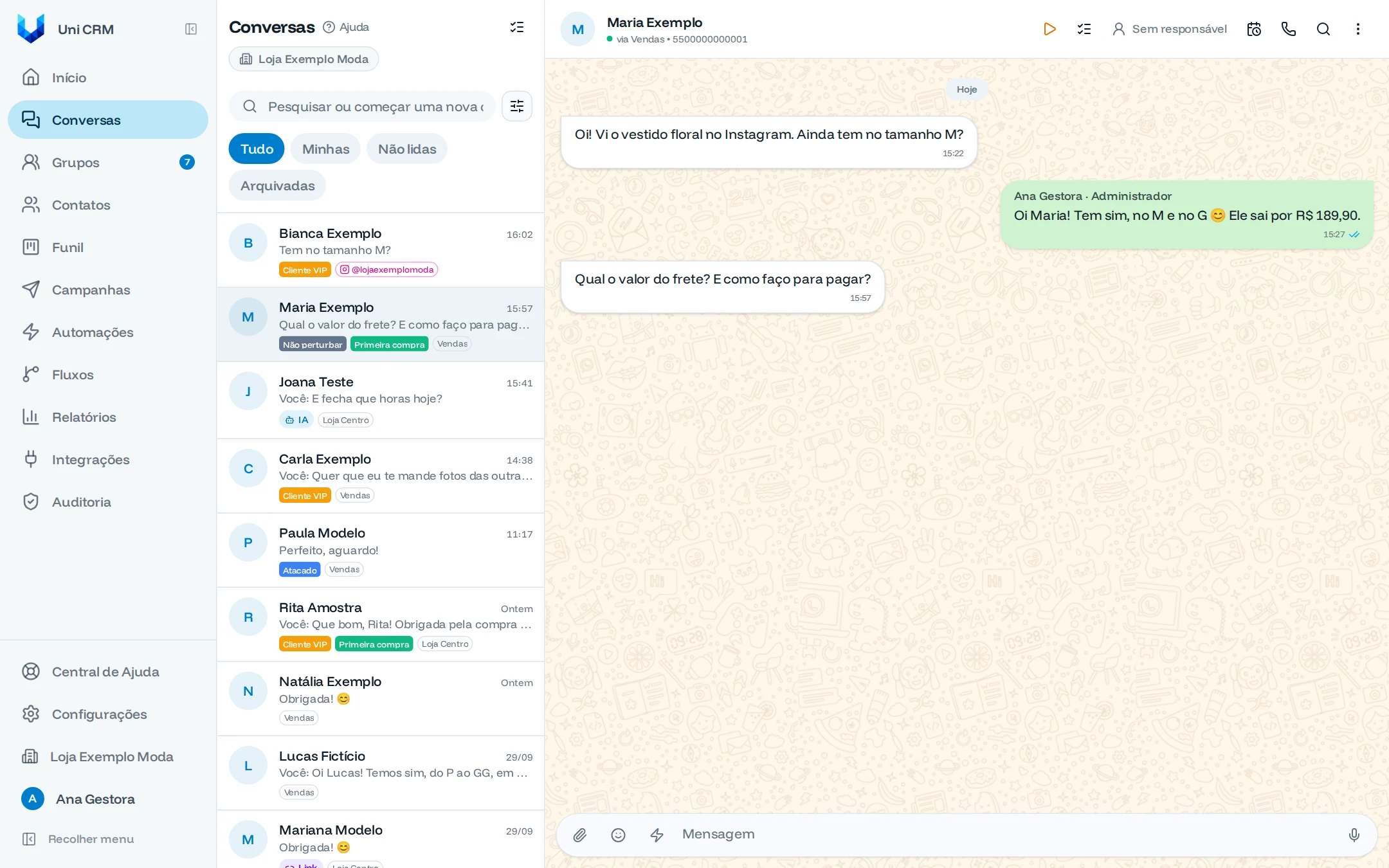 Tela de Conversas do UniCRM com a lista de clientes e uma conversa aberta